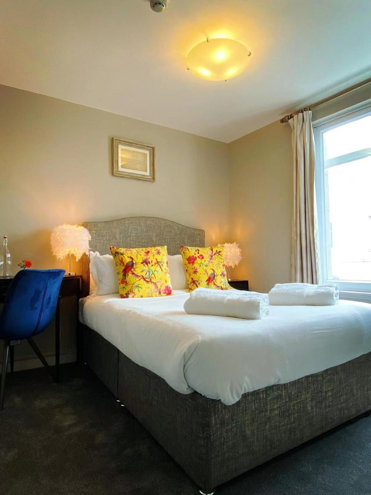 Chapter 1 Hotels Weymouth Bagian luar foto
