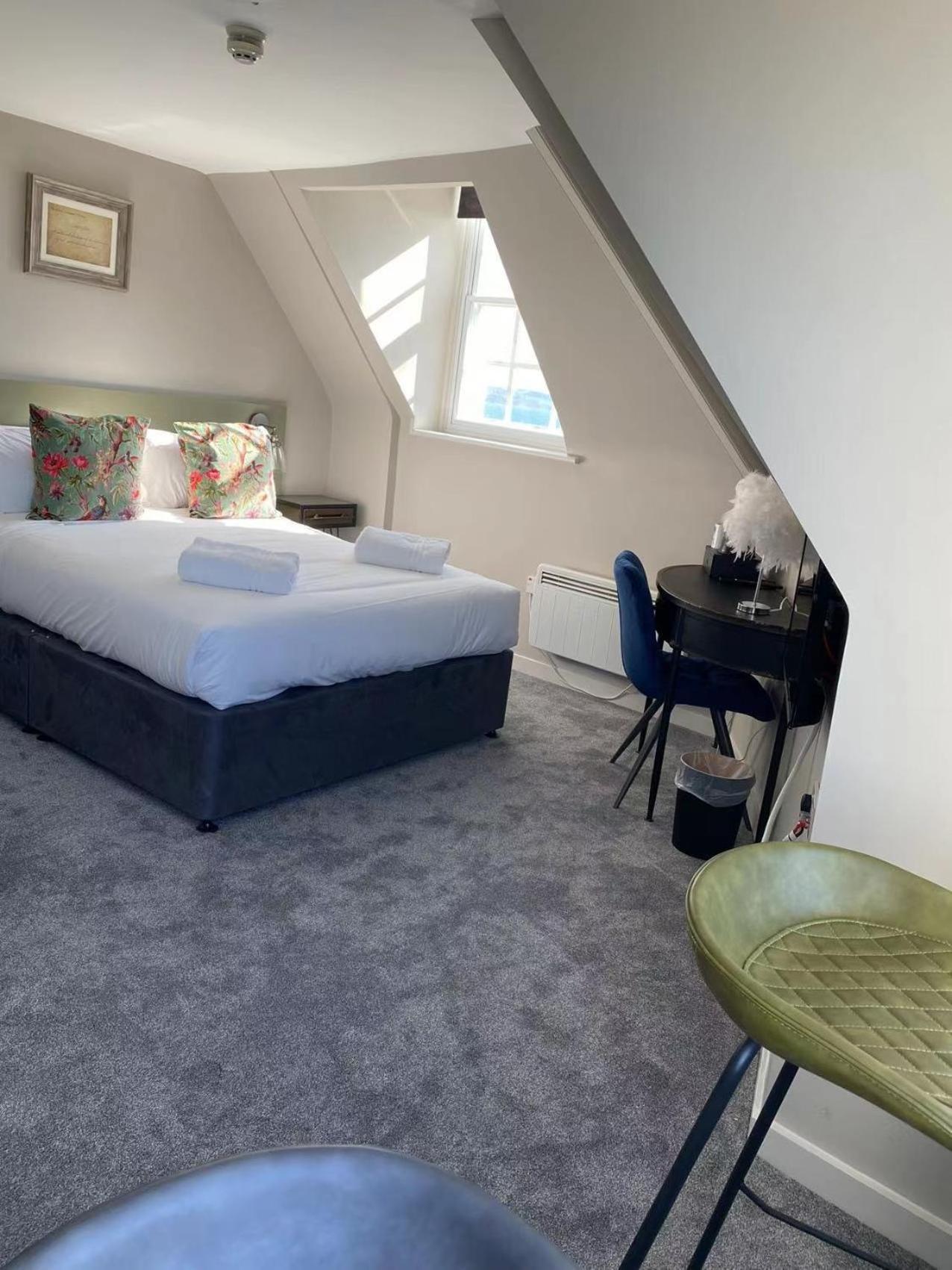 Chapter 1 Hotels Weymouth Bagian luar foto