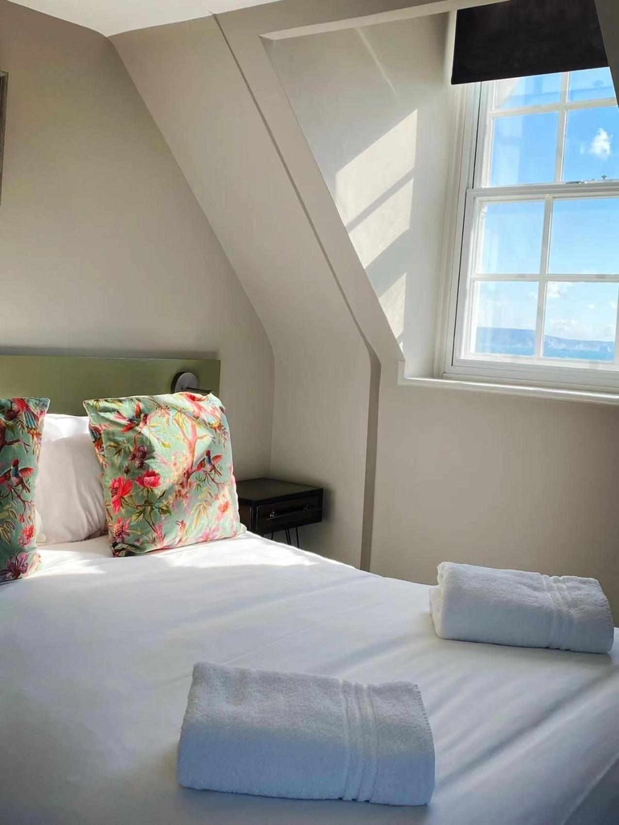 Chapter 1 Hotels Weymouth Bagian luar foto